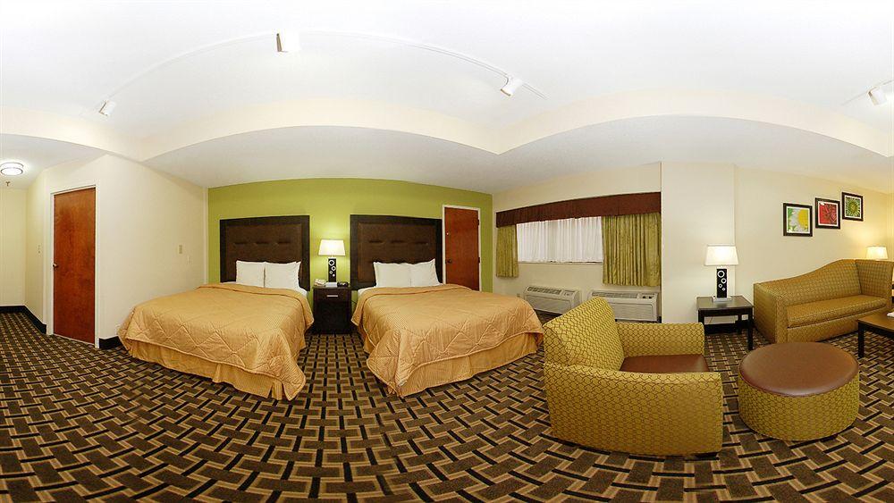 Quality Inn & Suites Greenville Near Downtown Exterior foto