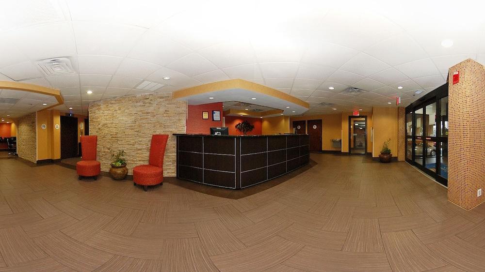 Quality Inn & Suites Greenville Near Downtown Exterior foto