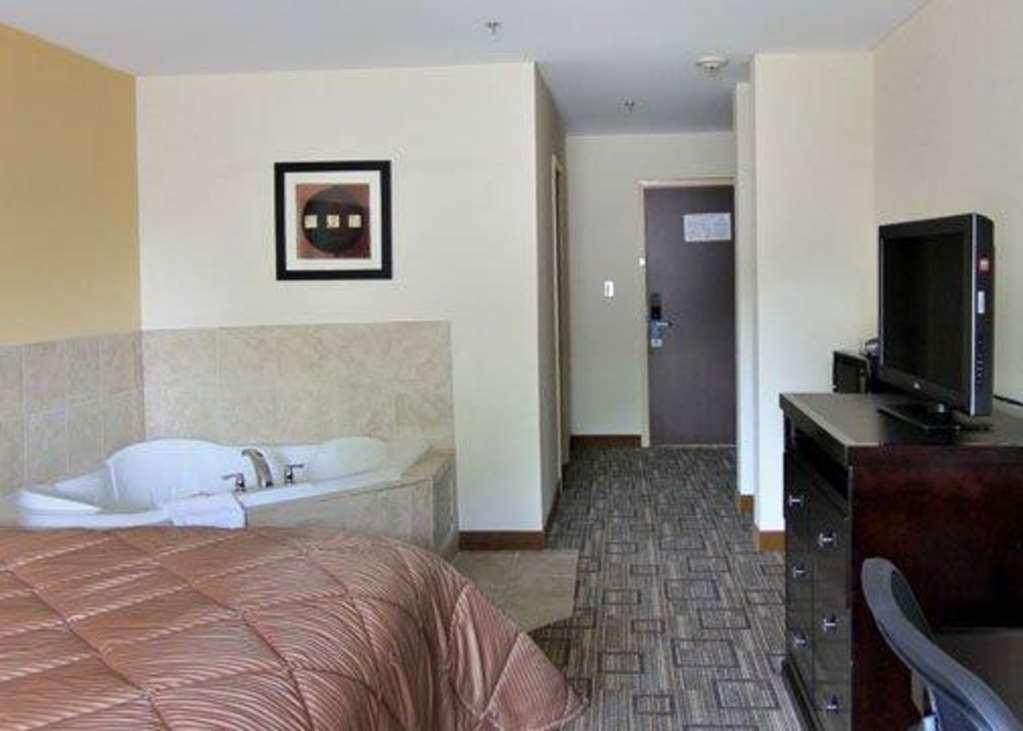 Quality Inn & Suites Greenville Near Downtown Zimmer foto