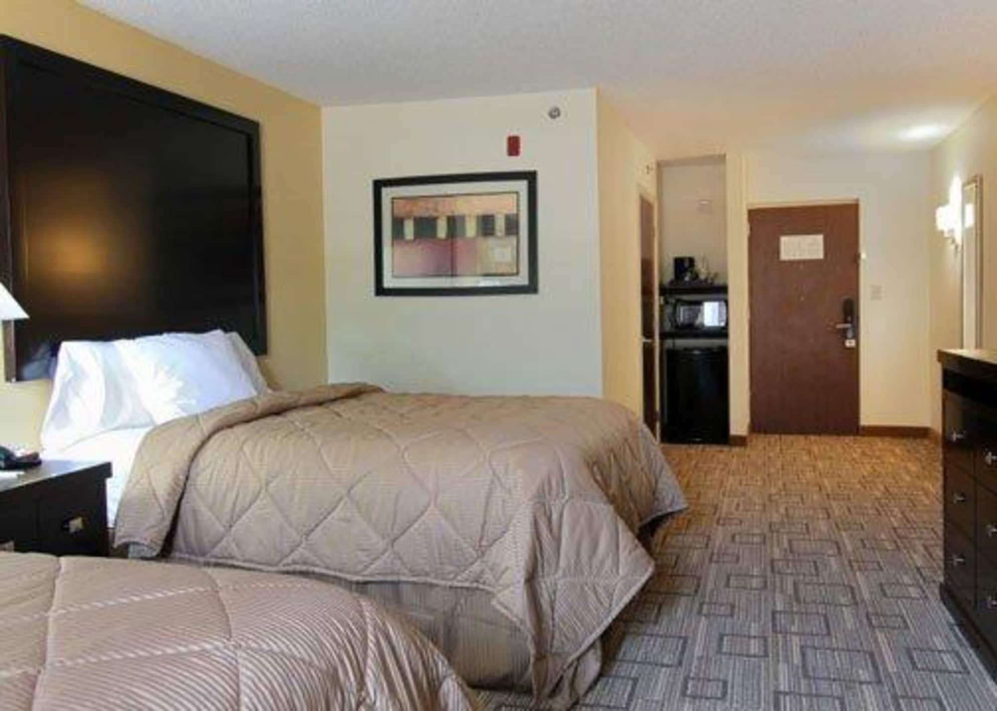 Quality Inn & Suites Greenville Near Downtown Exterior foto